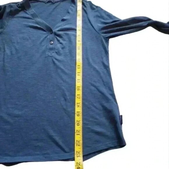 Patagonia Mainstay Henley Shirt Navy Blue Regular Fit V-Neck Women's size Small - Picture 13 of 13